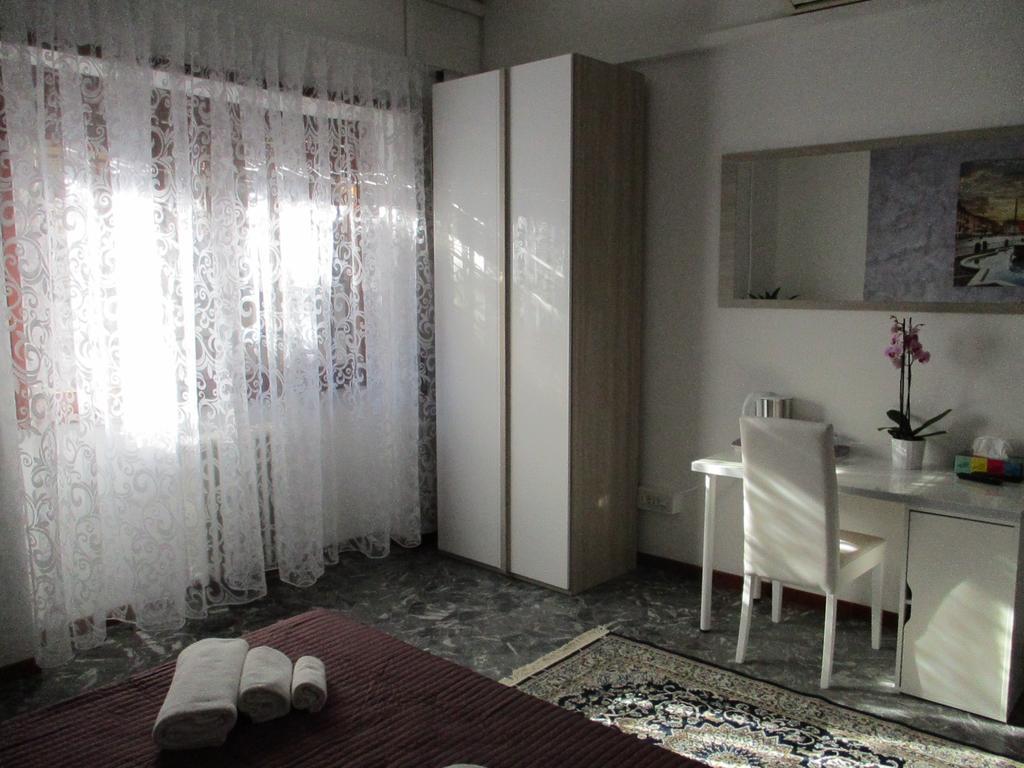 Maxim Rooms Roma Exterior foto