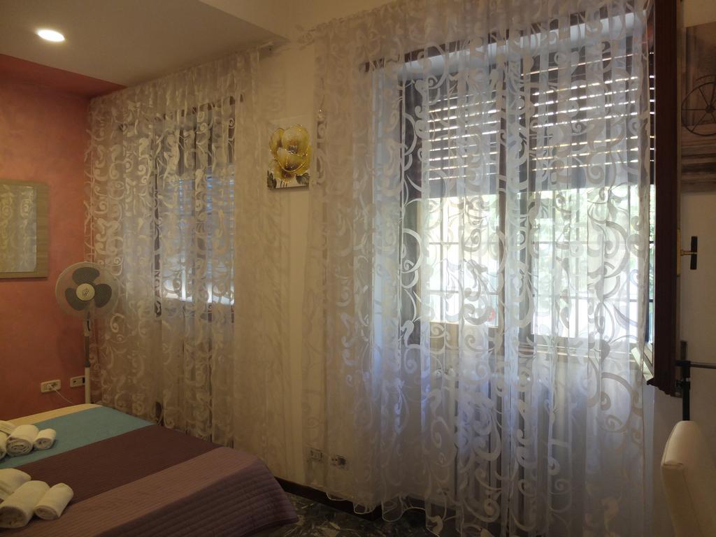 Maxim Rooms Roma Exterior foto